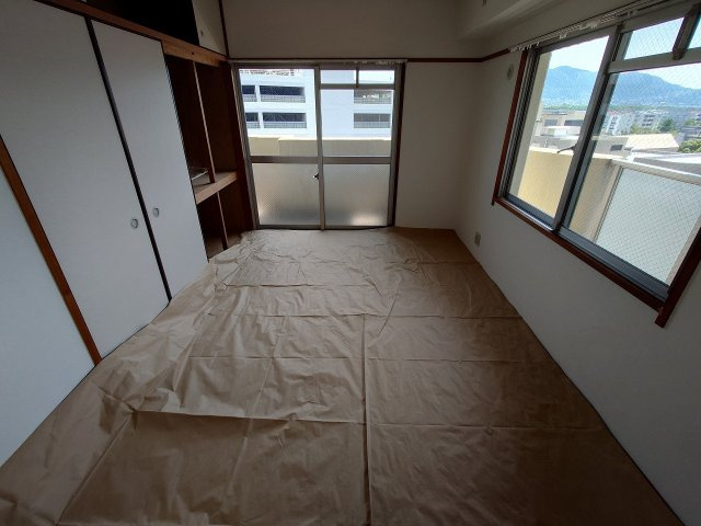 ホワイトキャッスル若松駅前（C-33）の和室