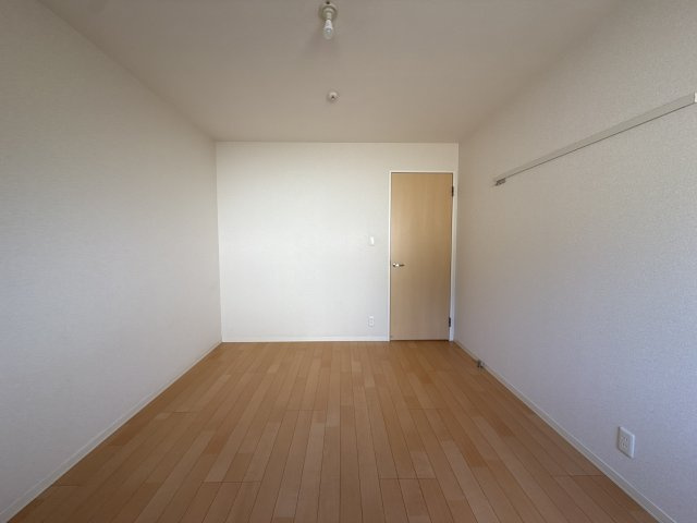 ハイツ熊見Ⅴ　A棟の子供部屋