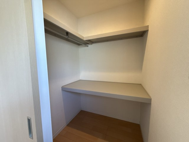 ハイツ熊見Ⅴ　A棟の収納