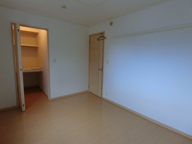 ＳＴＡＲＲＹ　ＮＯＯＮ　Ⅰの洋室