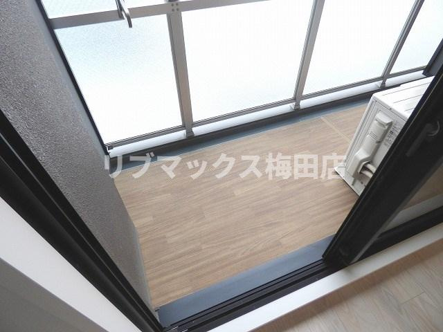 【バルコニー】