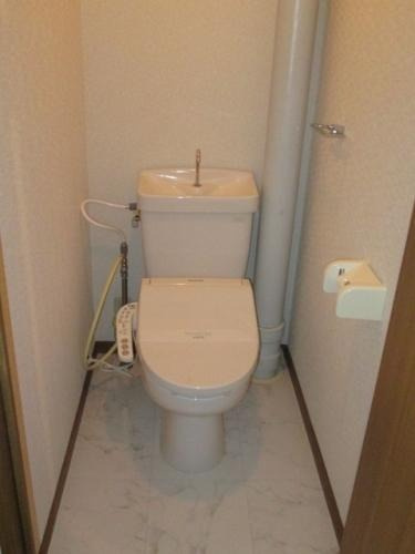 福岡市博多区板付５丁目の賃貸マンションのトイレ|物件の画像8