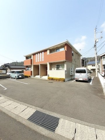 アンシャンテの駐車場