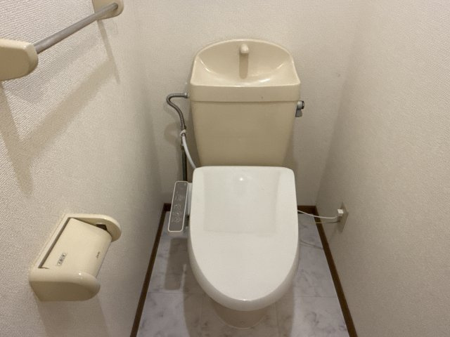 ロシェラシーヌのトイレ