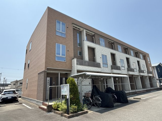 玲巧ハイツ八丁