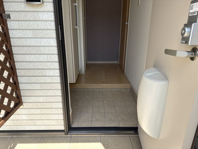 エスペランサ中仁野Ⅰの玄関