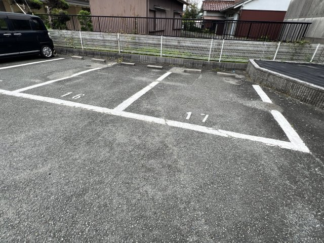 キャッスルＫＡＺＵの駐車場