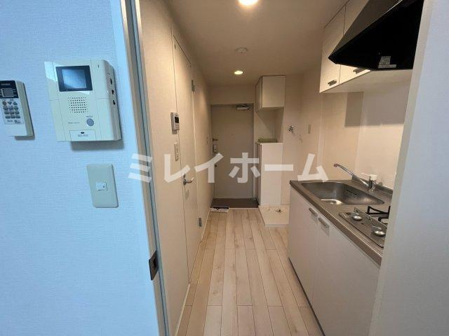大田区東六郷１丁目の賃貸マンションの玄関