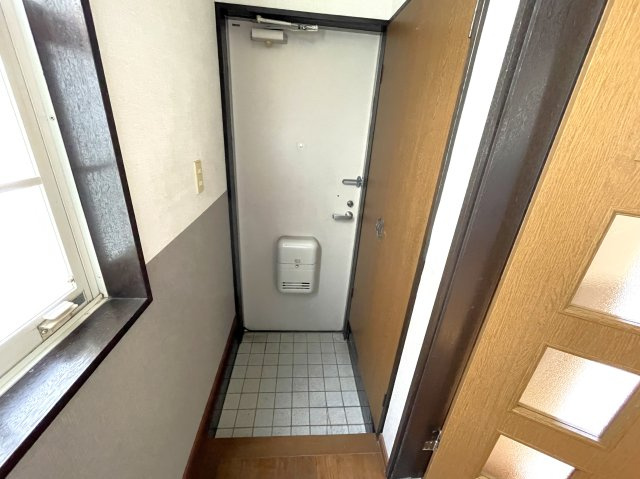遠藤邸C棟の玄関