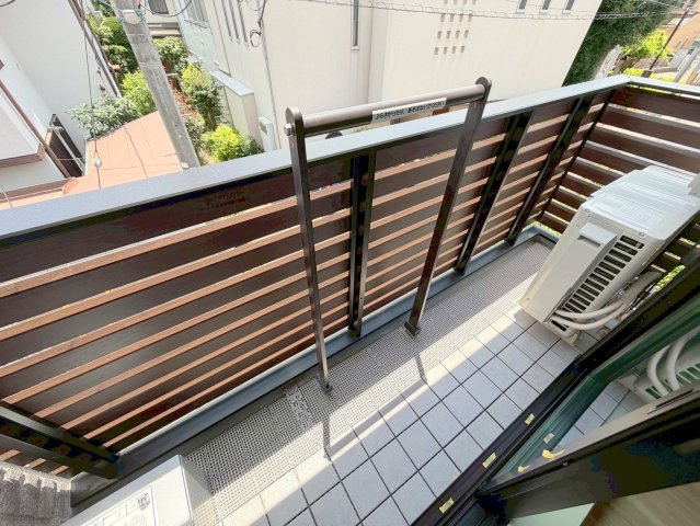 Ｍａｉｓｏｎ　ｄｅ　Ｈｅｒｍｏｎｅｉのバルコニー