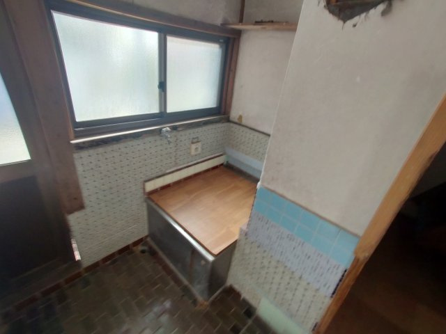 神島町戸建の浴室