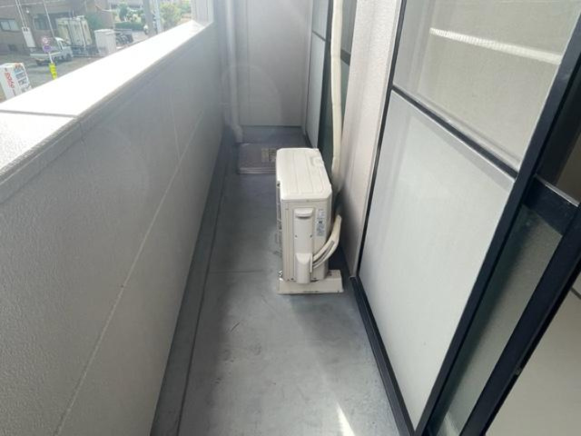 シャトー長沢のバルコニー