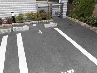 【駐車場】 | アプリコット野里 | 駐車スペースもあります