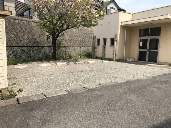 ビレッジハウス山中4号棟の駐車場|駐車場があります