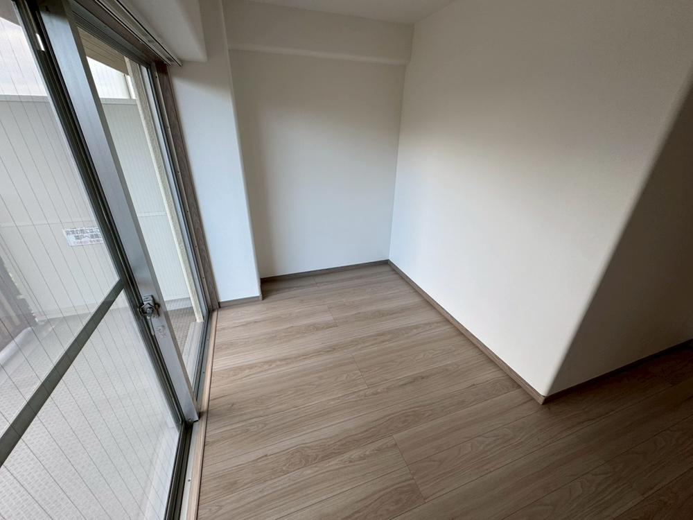 ガーデンハイツ香里ケ丘Ⅰの洋室|洋室3.5帖
■物件内覧・資金計画相談・住宅ローン相談、リフォーム相談、お問合せ受付中■
※当日・翌日のご内覧、ご相談はお電話でのお問合せがスムーズです！