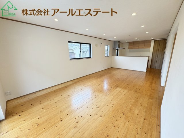 姫路市広峰1丁目　　　JR「野里駅」徒歩15分の居間・リビング