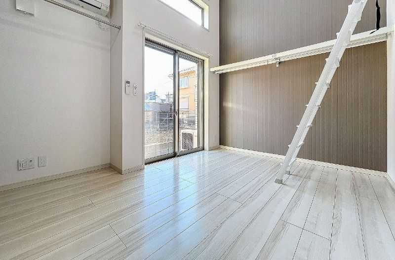 ファーストブランチの内装