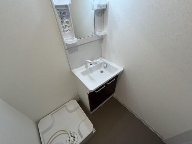 ジーメゾン指扇エクレールの独立洗面台