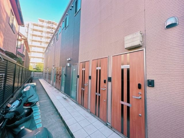 TOKYOβ浮間舟渡1のエントランス