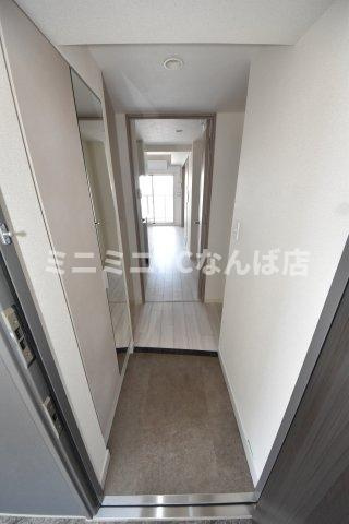 プレサンス桜川グロワールの玄関