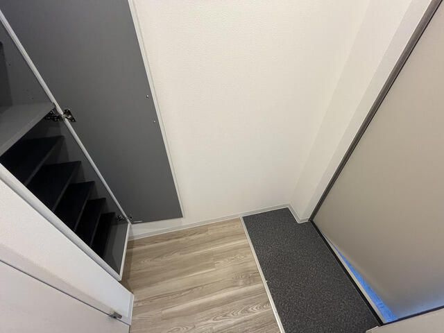 ジーメゾン指扇エクレールの玄関