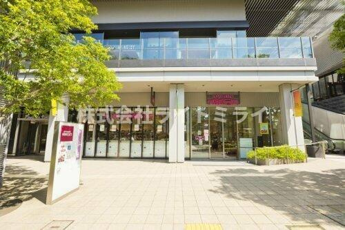千代田区九段北４丁目の賃貸マンションの周辺|成城石井 飯田橋サク…まで711m 