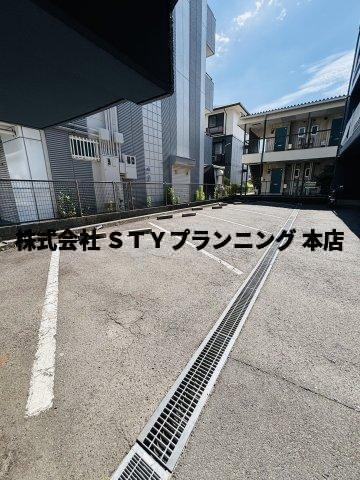 仲介手数料0円！千寿ビルの駐車場