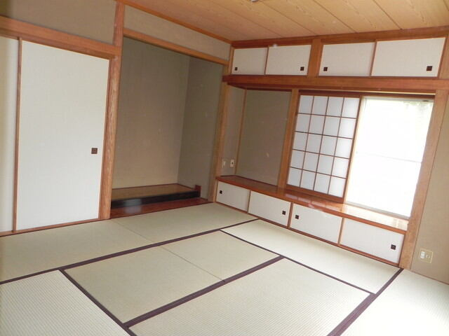 伊東市　すいらん荘別荘地の和室