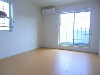 【居間・リビング】 | サニーレジデンス御着Ａ | こちらのリビングで趣味の時間をお楽しみください