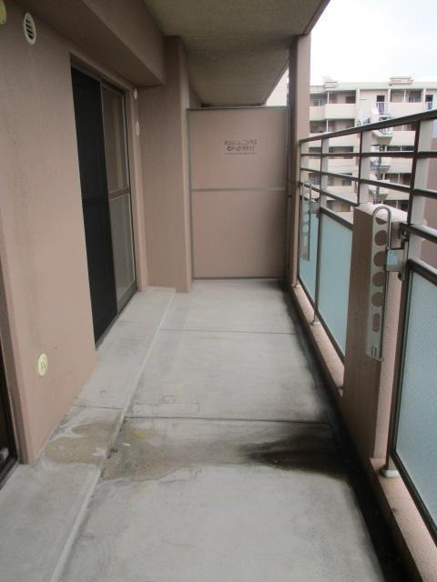 福岡市南区曰佐２丁目の賃貸マンションのバルコニー|物件の画像10