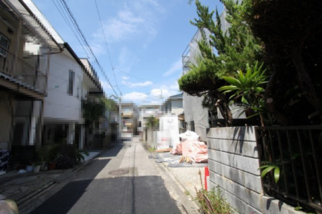 昭和町　新築戸建　の前面道路含む現地写真|前面道路　南側　幅4.0ｍ　公道　接面9.5ｍ　