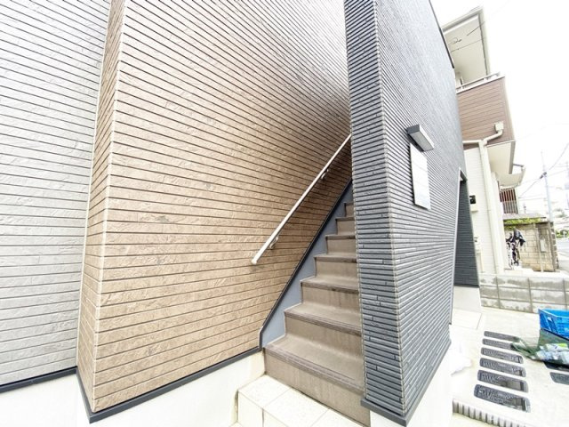 ハーモニーテラス王子本町のその他共用部分|階段です☆