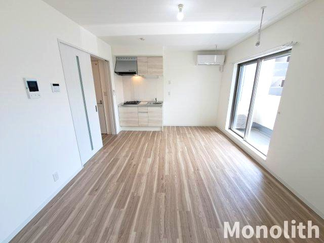 ジーメゾン上野町の居間・リビング