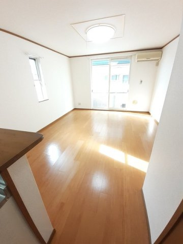 プリムローズＳの内装