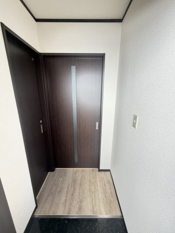 グランシャリオ山本通Ⅲの玄関