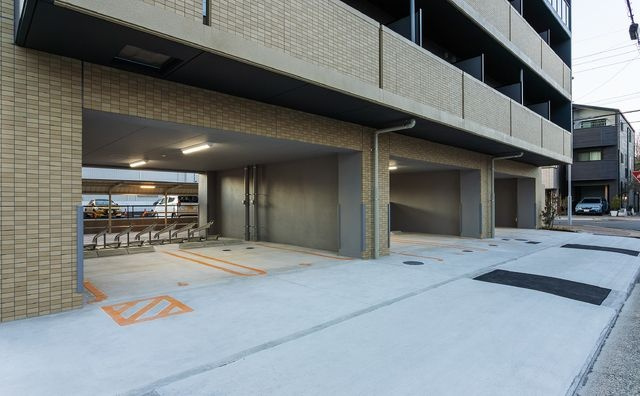 プレイズシード車道アベニューの駐車場