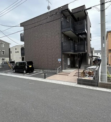 レオネクストジオイドの駐車場