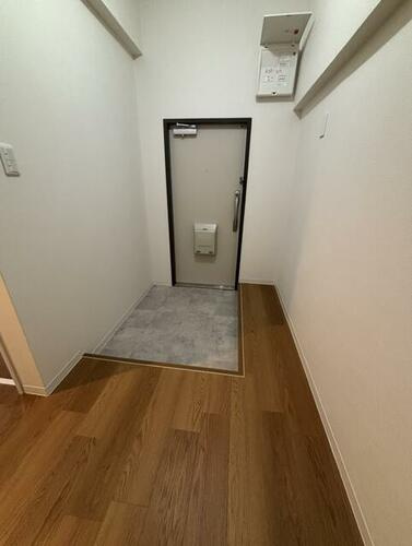 グリーンタウン香里ケ丘A棟の玄関|■物件内覧・資金計画相談・住宅ローン相談、リフォーム相談、お問合せ受付中■
※当日・翌日のご内覧、ご相談はお電話でのお問合せがスムーズです！