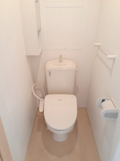 シンプルで使いやすいトイレです