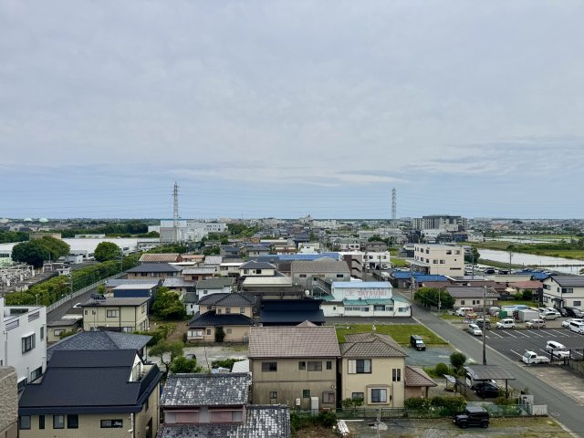 グラン・ドムール南栄の展望|バルコニーから長閑な風景が広がり風も気持ち良く吹きます。
