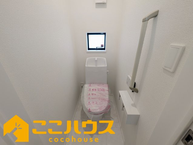 豊見城市金良III　新築戸建て　全10棟　B号棟のトイレ|高機能トイレ