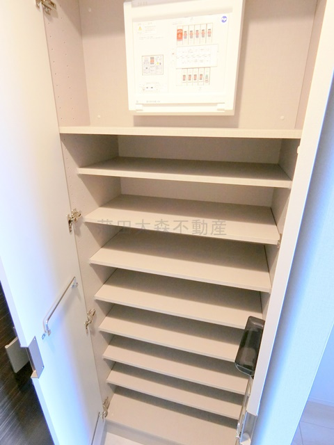 プラウドフラット西蒲田の収納|玄関収納　シューズクローゼット！