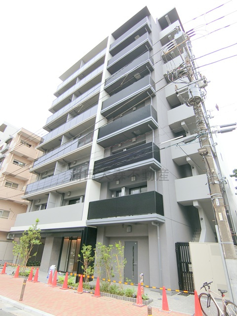 プラウドフラット西蒲田の外観|2026年5月築　RC鉄筋コンクリート造地上9階建て総戸数45戸
東京都大田区西蒲田8丁目　JR京浜東北線蒲田駅徒歩6分、東急池上線蓮沼駅徒歩6分
Wi-Fiインターネット無料ペット可スマートロック