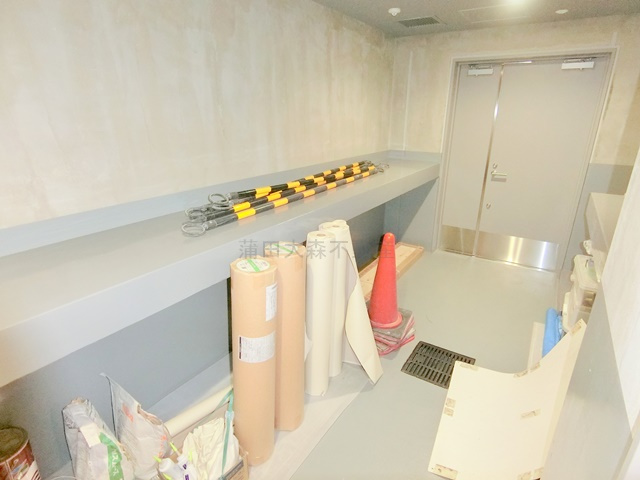 プラウドフラット西蒲田のその他共用部分|曜日時間関係なくゴミ捨て可能な敷地内ゴミ捨て場