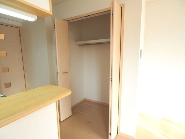 【収納】 | Ｓｏｎｅ　ＡｐａｒｔｍｅｎｔＣ | ちょっとした収納スペースも充実しています