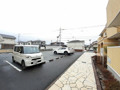 【駐車場】 | クレストコートⅡ | カースペースがあります