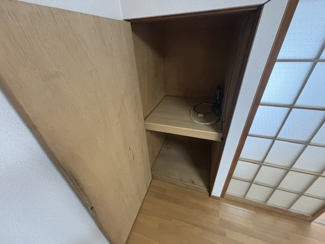 宇治蔭山貸家の収納