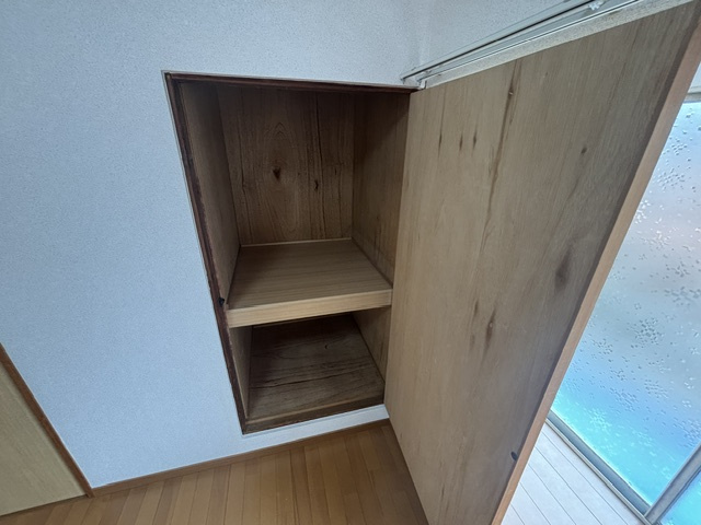 宇治蔭山貸家の収納