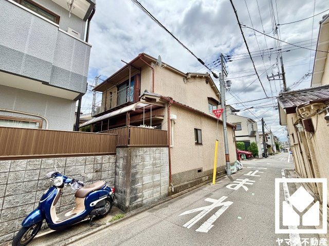 伏見区深草直違橋南1丁目の外観