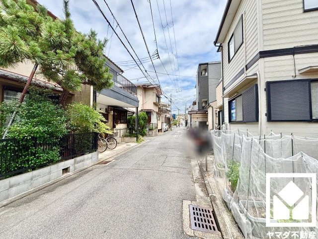 伏見区深草直違橋南1丁目の前面道路含む現地写真